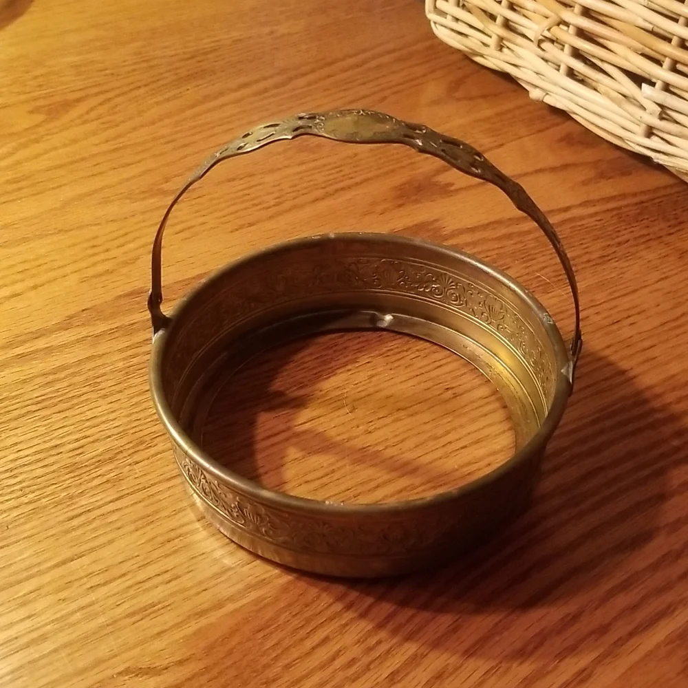 Antique relish dish with carrier - Picture 4 of 5